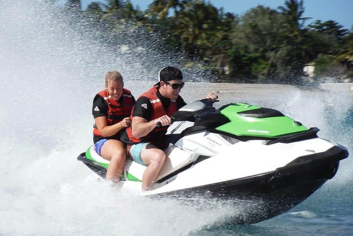Jet Ski Rentals on Aruba's Eagle Beach: 30-Minute High-Speed Ride photo 5