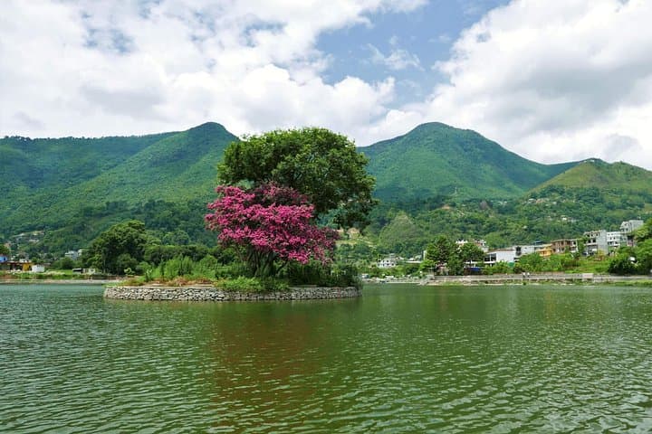 Half-Day Hike to Bosan Danda and Taudaha Lake — Kathmandu Valley Ridge Walk photo 3