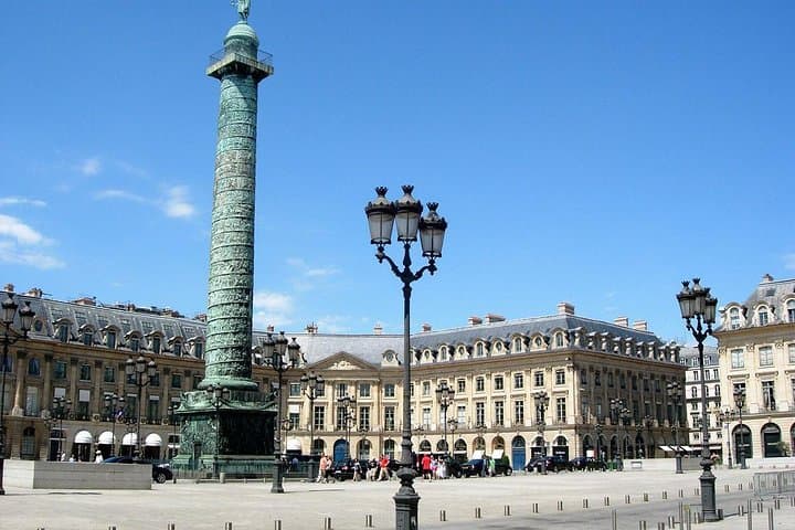 Private Paris Neighborhood Walking Tour: Top Sights & Hidden Gems photo 4