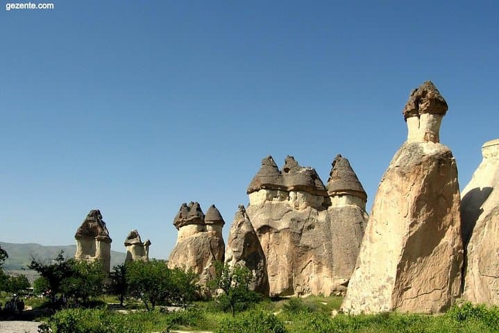 Cappadocia Red Tour: Uçhisar, Zelve, Paşabağı & Avanos Day Trip