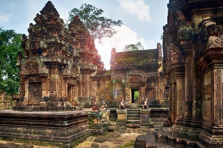 Banteay Srei & Beng Mealea: Full-Day Private Temple Tour from Siem Reap photo 2