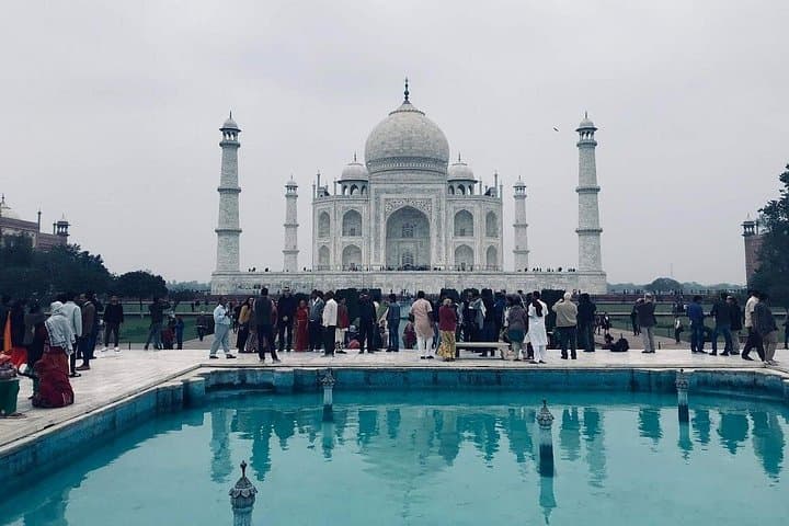 Taj Mahal Day Trip by Gatimaan Express — Fast-Train Tour from Delhi photo 4
