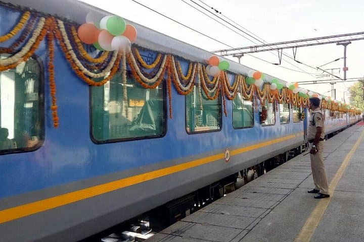 Gatimaan Express Day Trip: Private Taj Mahal & Agra Heritage from Delhi photo 4