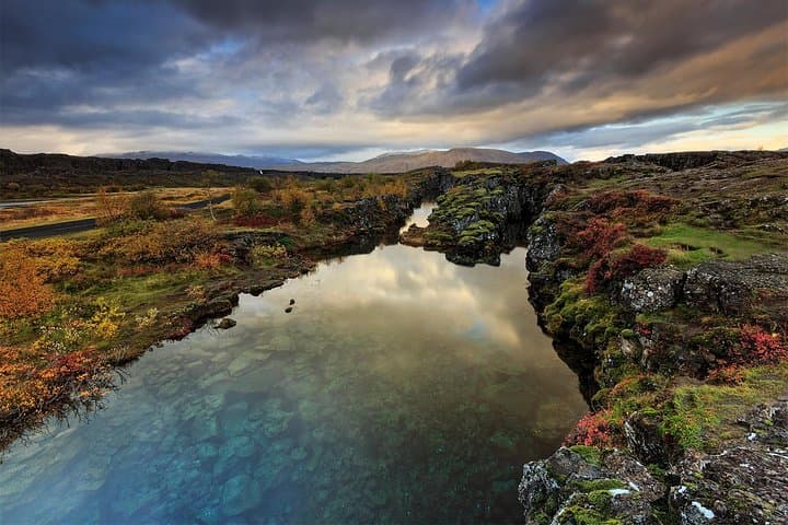3-Day South Coast, Golden Circle & Jökulsárlón: Glacier Hike and Ice Cave Adventure photo 2