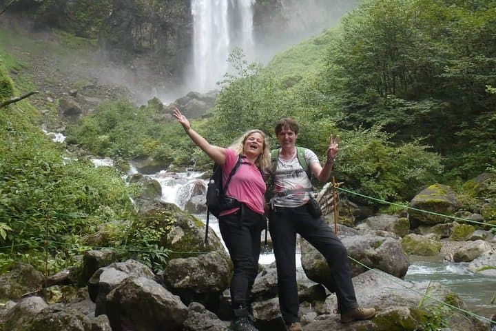 Takayama Waterfall Hike: Hirayu Falls, 1000-Year-Old Tree & Onsen photo 5