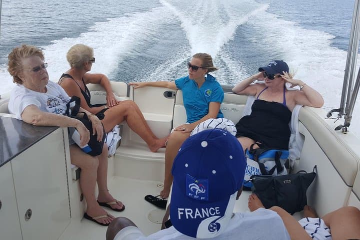 VIP Stingray City & North Sound Snorkel Charter — Champagne, Rays & Coral Reefs photo 3