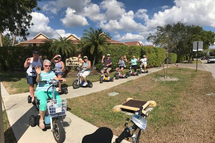 Naples Electric Trike Tour: Guided 90-Min City Sightseeing on Motorized Trikes photo 5