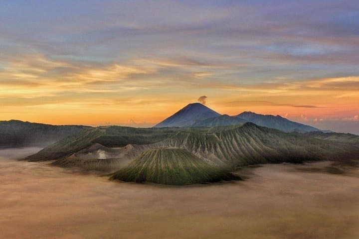 Bromo & Ijen Blue Fire: 2-Day Volcano Sunrise Tour from Surabaya