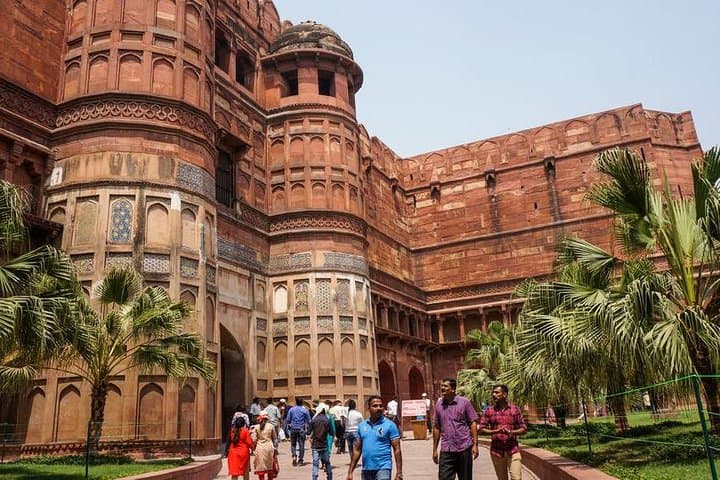 Taj Mahal Group Tour from Delhi — Full-Day Guided Visit to Agra photo 3