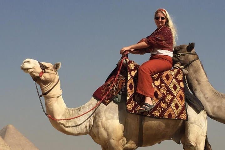 Full-Day Giza Pyramids, Egyptian Museum & Khan El-Khalili Bazaar Tour