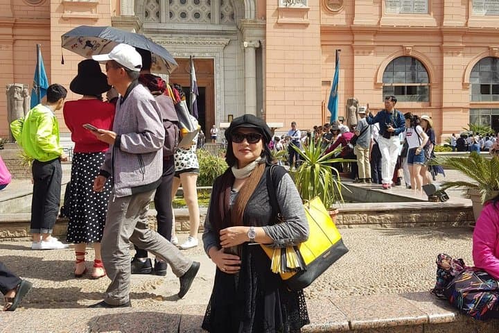 Full-Day Giza Pyramids, Egyptian Museum & Khan El-Khalili Bazaar Tour photo 3