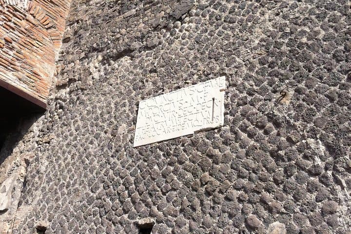 Rome to Pompeii and Mount Vesuvius Day Trip — Skip-the-Line Private Tour photo 3