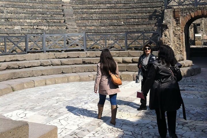 Rome to Pompeii and Mount Vesuvius Day Trip — Skip-the-Line Private Tour photo 4
