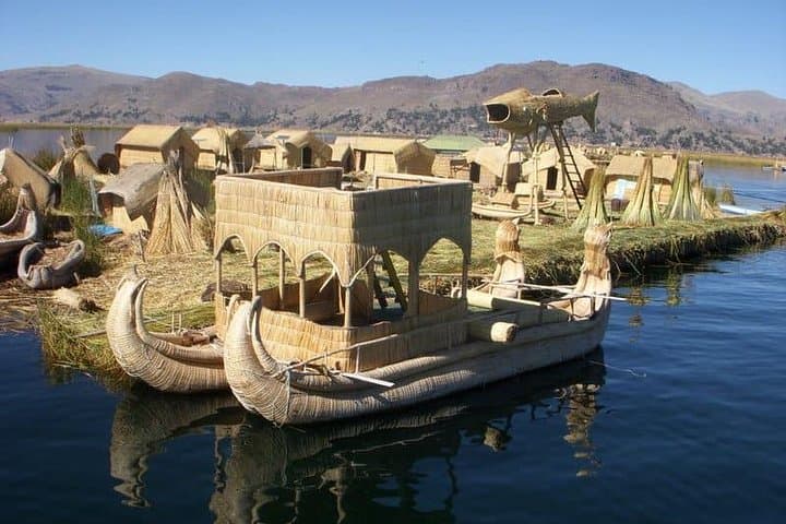Lake Titicaca Uros & Taquile: Full-Day Floating Islands and Textile Hike photo 3