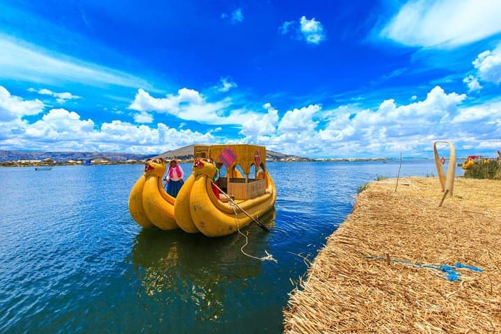 Lake Titicaca Uros & Taquile: Full-Day Floating Islands and Textile Hike photo 6