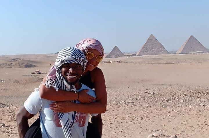 3-Day Cairo & White + Black Desert Safari: Pyramids, Sphinx, Dahshur and Overnight Camp