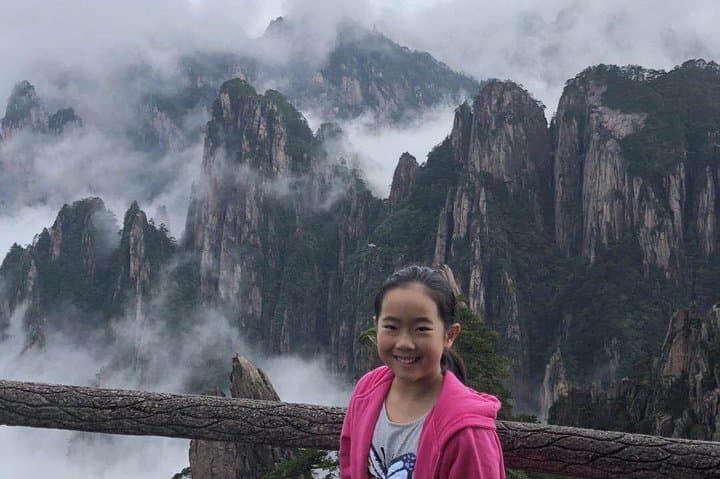 Huangshan Summit & Hongcun Village: All-Inclusive One-Day Private Tour