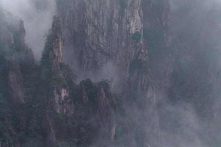 Huangshan Summit & Hongcun Village: All-Inclusive One-Day Private Tour photo 3