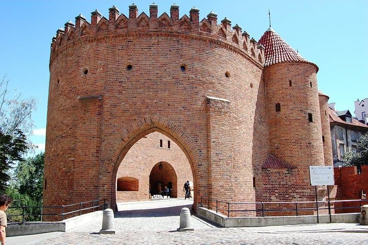 Private Transfer Prague to Warsaw with 2-Hour Sightseeing Stops photo 6