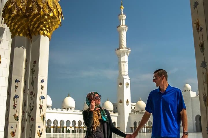 Abu Dhabi Day Trip: Sheikh Zayed Mosque & Ferrari World Private Tour photo 5