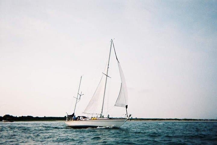 Afternoon Sailing Cruise in Wrightsville Beach: Scenic 2-Hour Yacht Adventure photo 4