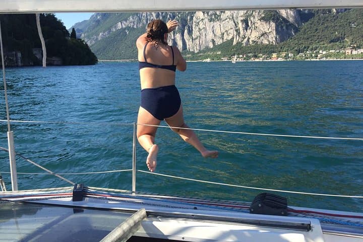 Half-Day Sailing on Lake Como: Aperitivo, Swim & Captain Experience photo 5
