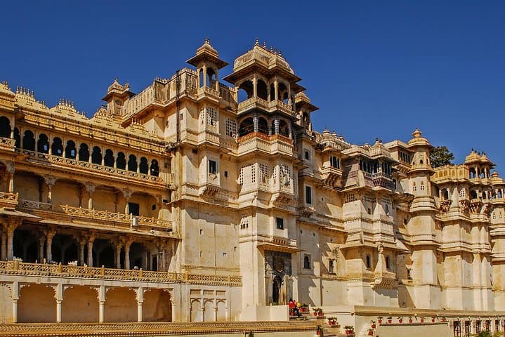 Half-Day Highlights of Udaipur: City Palace, Lakes & Local Flavors photo 6