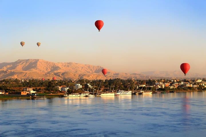 Sunrise Hot Air Balloon Over Luxor — 45-Min Flight Above Ancient Thebes photo 1