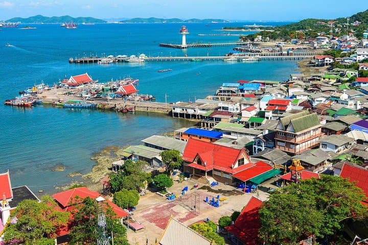 Koh Si Chang Day Trip from Bangkok — Beaches, Temples & King Rama V Palace photo 4