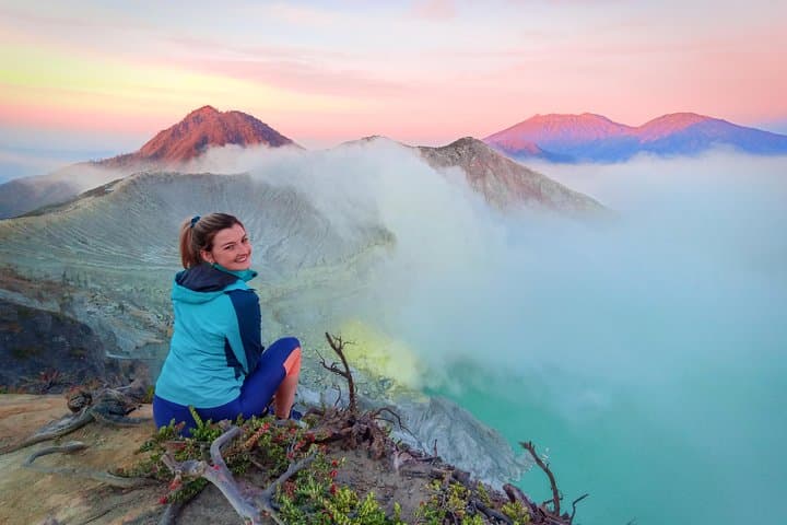 Night Trek to Mount Ijen Blue Flame: Pre-Dawn Tour from Bali