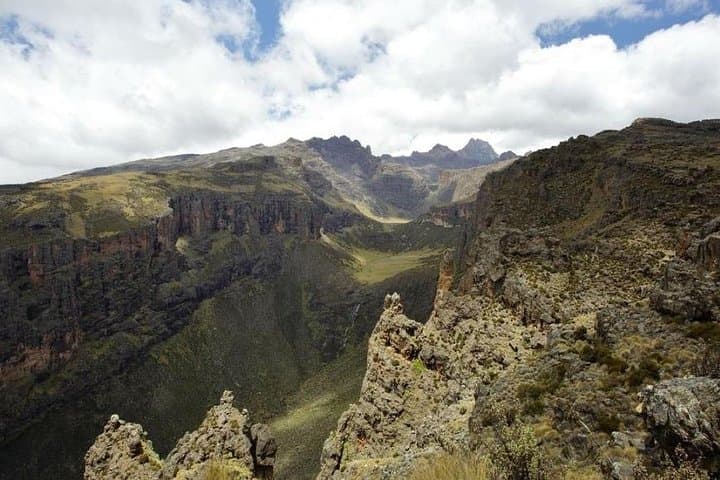 Summit Mount Kenya via Chogoria: 5-Day Trek to Point Lenana