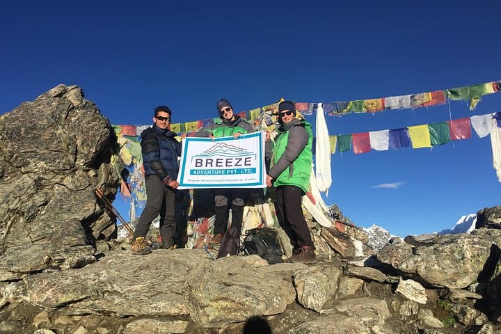 Gokyo Lakes & Renjo La Pass Trek — 12-Day High Route in the Everest Region photo 1