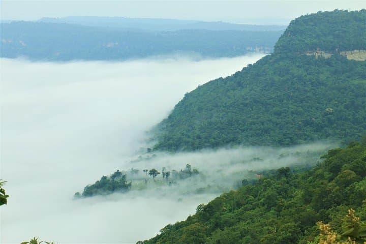 Preah Vihear & Beng Mealea Private Temple Tour — Lost Khmer Ruins and Panoramic Cliffs photo 6