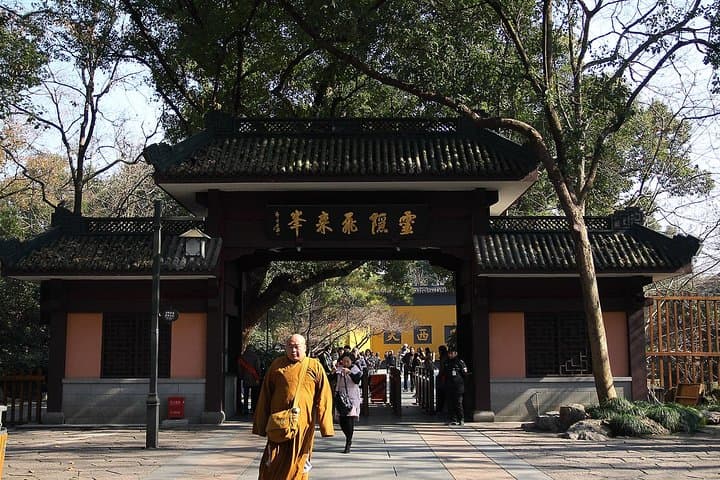 Hangzhou West Lake & Lingyin Temple Private Day Tour photo 6