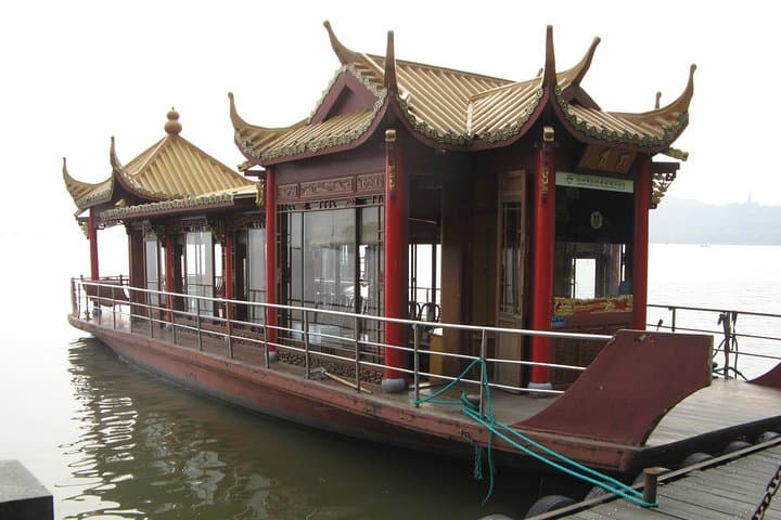 Private Hangzhou Day Trip from Shanghai: West Lake, Lingyin Temple & Meijiawu Tea Village photo 4