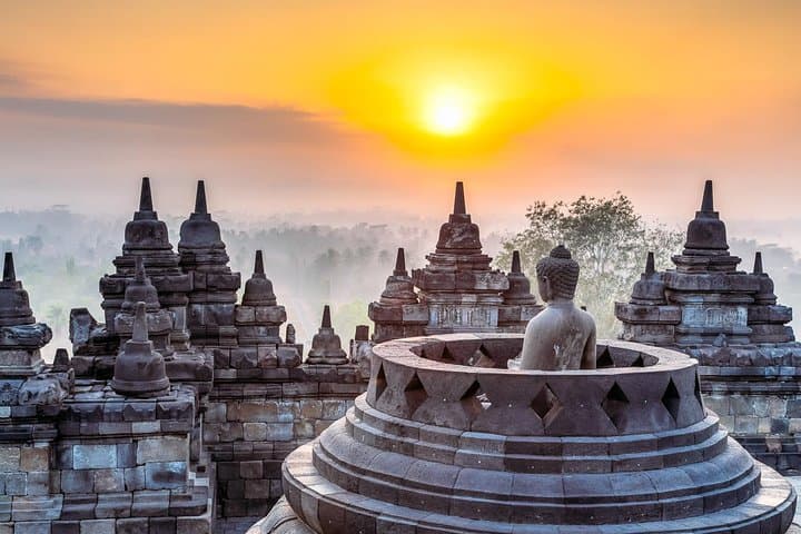 Punthuk Setumbu Sunrise, Borobudur & Mount Merapi Jeep Lava Tour from Yogyakarta photo 3