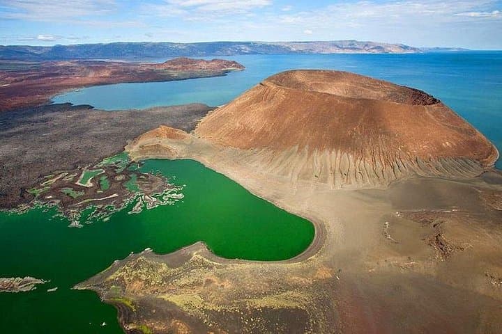 Across the Jade Sea: 8-Day Lake Turkana Camping Safari