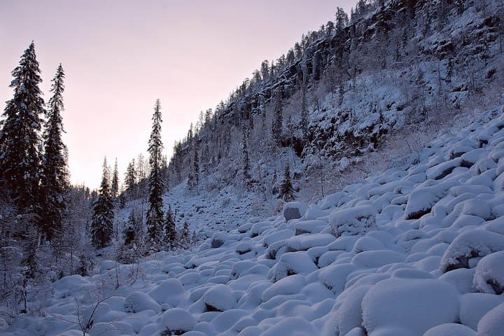 Ice Climbing Korouoma Canyon: Day Trip from Rovaniemi photo 5
