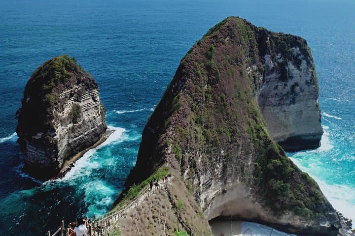 West-Meet-East Nusa Penida: Diamond Beach to Kelingking Day Tour photo 1