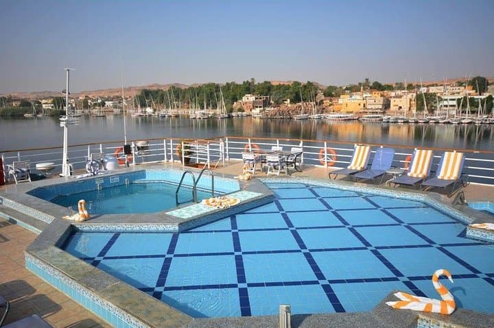 4-Day Nile Cruise from Cairo: Aswan to Luxor by Air photo 2