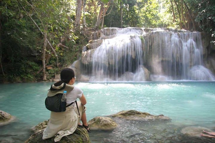 Bangkok Day Trip: Damnoen Saduak Floating Market and Erawan Waterfall photo 4