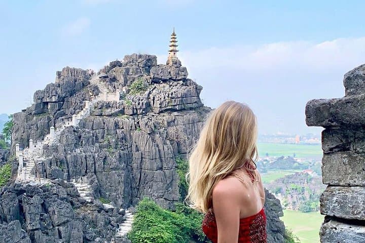 Ninh Binh Full-Day: Bai Dinh Pagoda, Trang An Boat Trip & Mua Cave Viewpoint photo 2