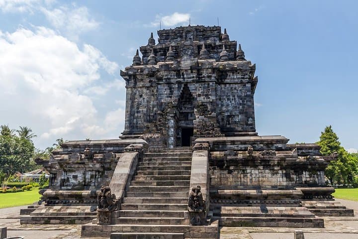 Borobudur Sunrise, Merapi Jeep Lava Tour & Prambanan Day Trip photo 4