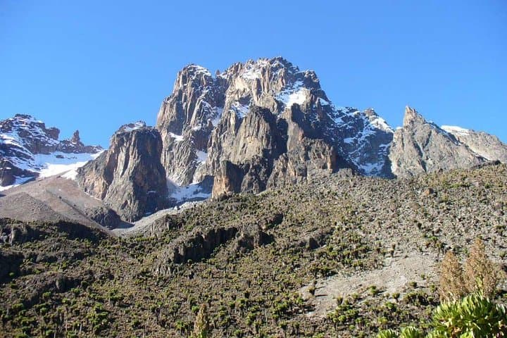 Chogoria-to-Sirimon: 5-Day Mount Kenya Traverse to Point Lenana photo 4