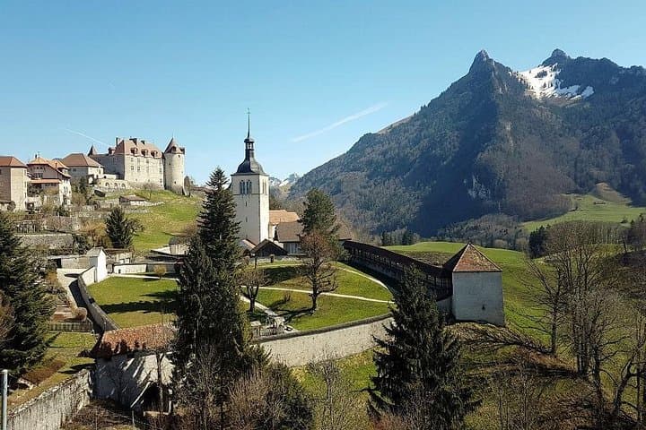Private Swiss Cheese and Chocolate Tour from Interlaken — Gruyères, Cailler & Bern Day Trip photo 3