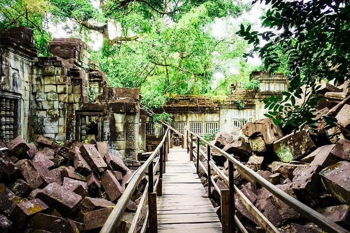 Koh Ker & Boeng Mealea Jungle Explorer: Off-Grid Temples Near Siem Reap photo 6