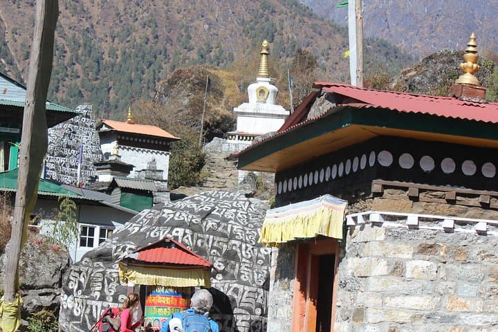 Everest Three Pass Trek: Conquer Kongma, Cho La & Renjo Passes in the Khumbu photo 5
