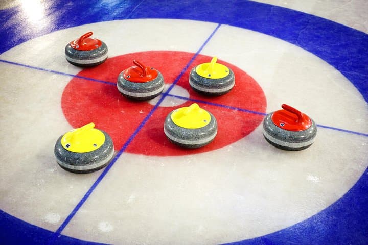 Riga Curling Experience: Private Curling Lessons and Team Play in Riga