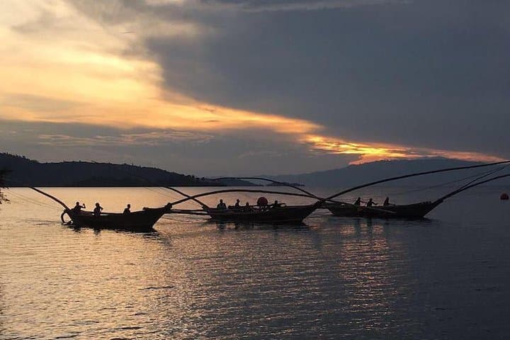 Explore Rwanda in 9 Days: Gorilla Trekking, Nyungwe Canopy Walk & Lake Kivu photo 3