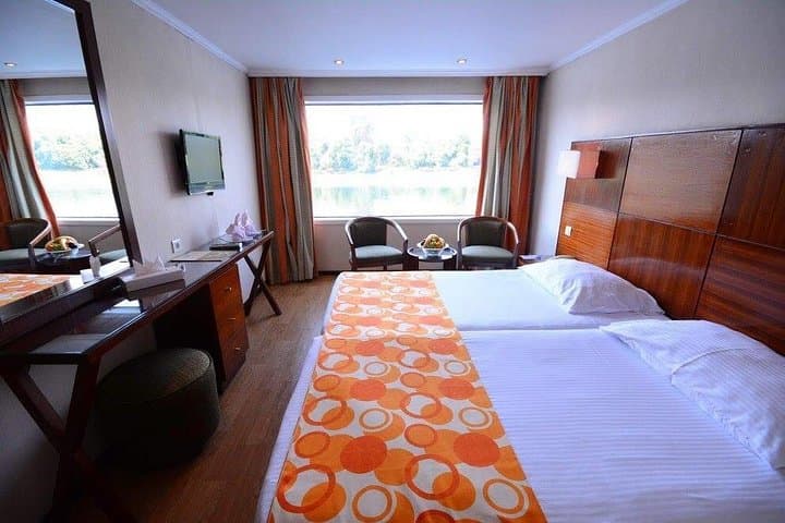 4-Day Luxury Nile Cruise from Hurghada to Luxor and Aswan photo 2